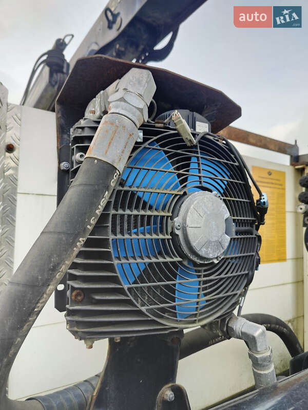 Кран-манипулятор MAN TGX 2012 в Буче