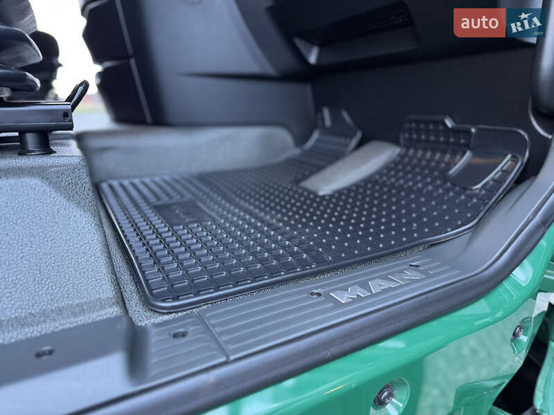 Контейнеровоз MAN TGX 2021 в Луцке