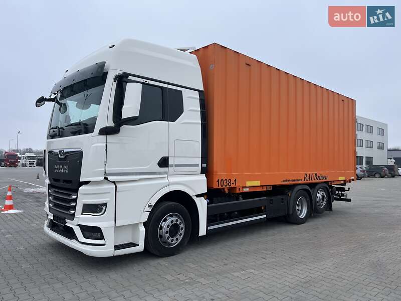 Контейнеровоз MAN TGX 2021 в Черновцах