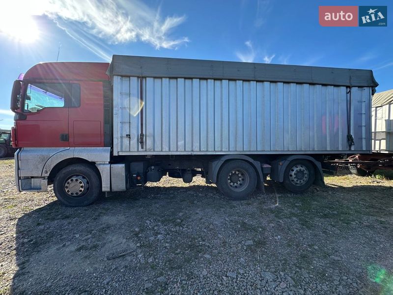 Контейнеровоз MAN TGX 2009 в Киеве