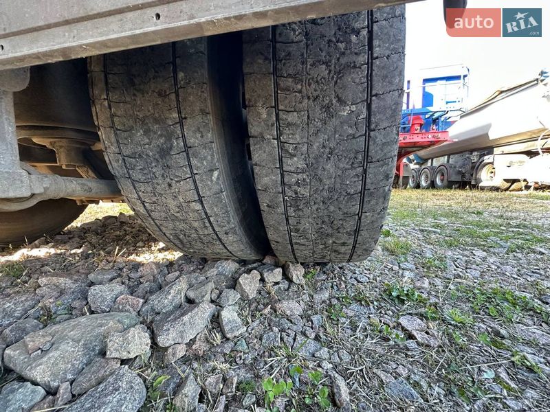 Контейнеровоз MAN TGX 2009 в Киеве