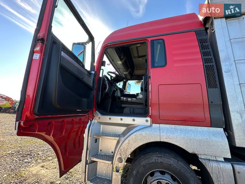 Контейнеровоз MAN TGX 2009 в Киеве