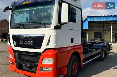 Контейнеровоз MAN TGX 2014 в Дніпрі