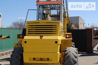 Вилочний навантажувач Manitou MC 1983 в 