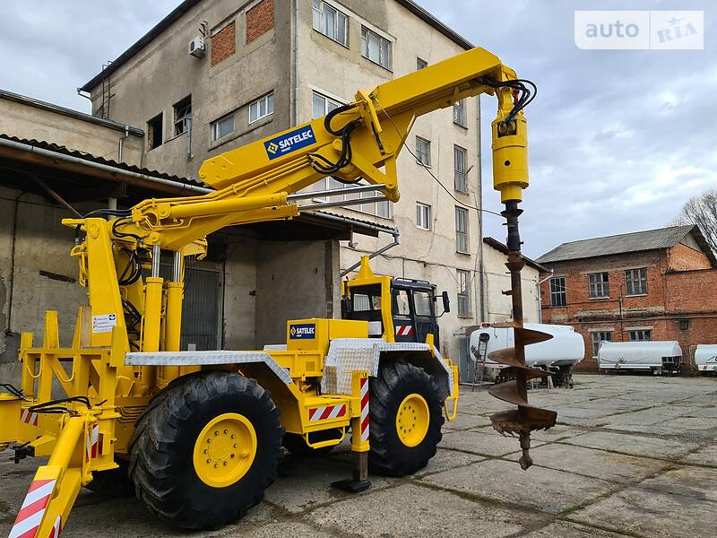 Бурова установка Manitou MC 2000 в Чернівцях