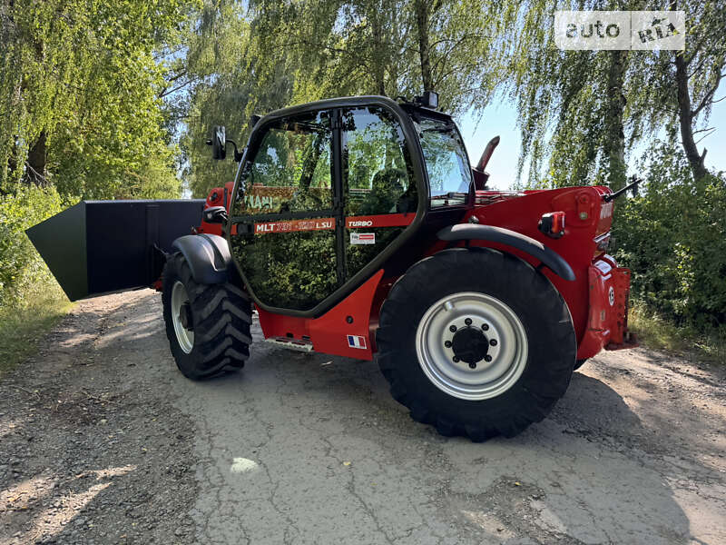 Телескопічні навантажувачі Manitou MLT 731T 2004 в Теребовлі