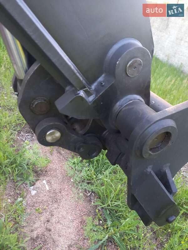 Телескопический погрузчик Manitou MLT 735-120 LSU 2011 в Малой Виске