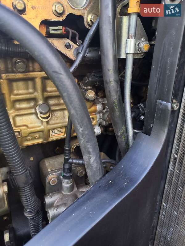 Телескопический погрузчик Manitou MLT 735-120 LSU 2011 в Малой Виске