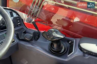 Телескопический погрузчик Manitou MLT 741-120 LSU 2010 в 