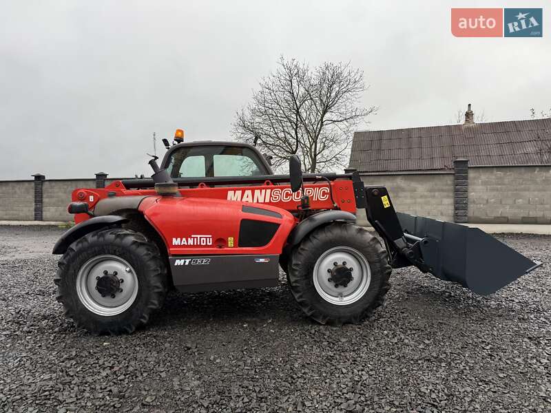 Телескопический погрузчик Manitou MT 932 2006 в Луцке фото 8 Телескопический погрузчик Manitou MT 932 2006 в Луцке