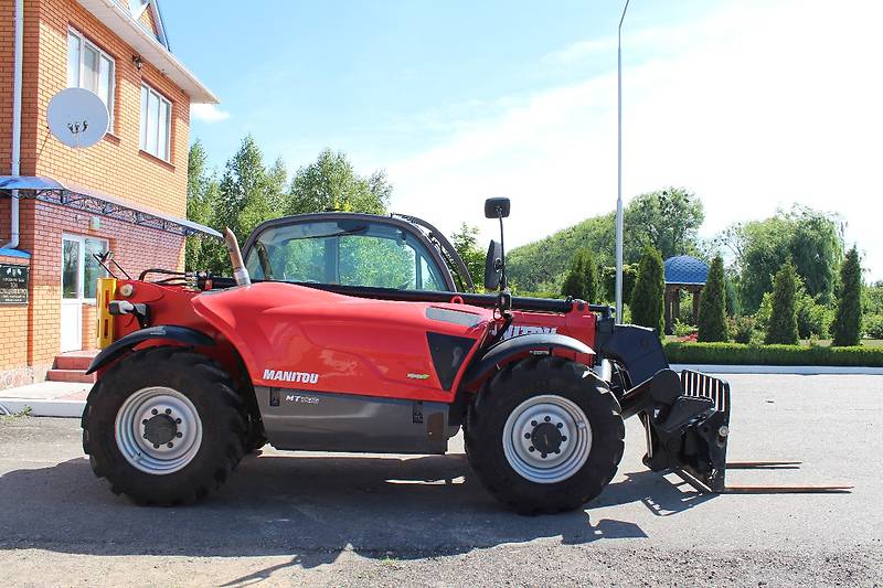 Телескопический погрузчик Manitou MT 2014 в Киеве фото 5 Телескопический погрузчик Manitou MT 2014 в Киеве