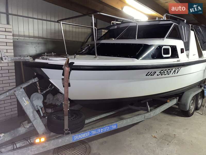 Катер Mariah SX 1982 в Киеве фото Катер Mariah SX 1982 в Киеве