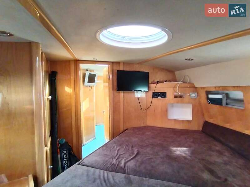 Моторная яхта Marina Group MG 2006 в Киеве фото 8 Моторная яхта Marina Group MG 2006 в Киеве