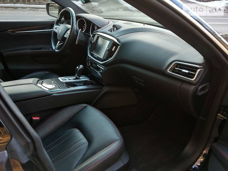 Седан Maserati Ghibli 2014 в Киеве
