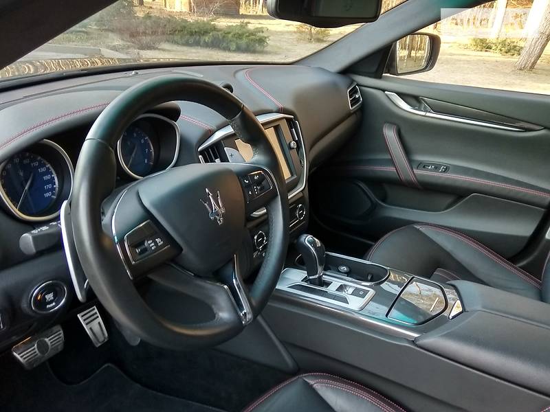 Седан Maserati Ghibli 2014 в Киеве