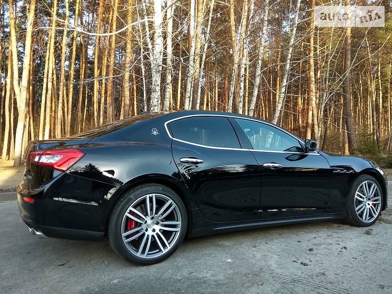 Седан Maserati Ghibli 2014 в Киеве