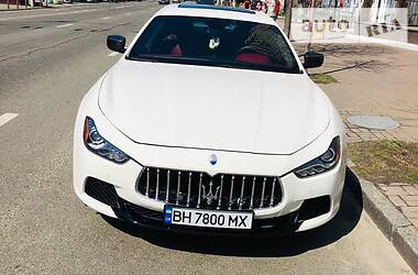 Седан Maserati Ghibli 2016 в Киеве