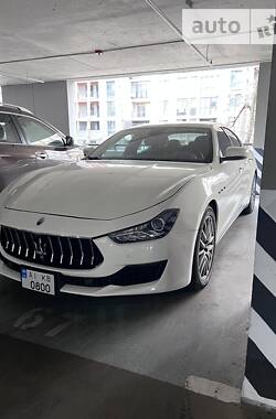 Седан Maserati Ghibli 2017 в Киеве