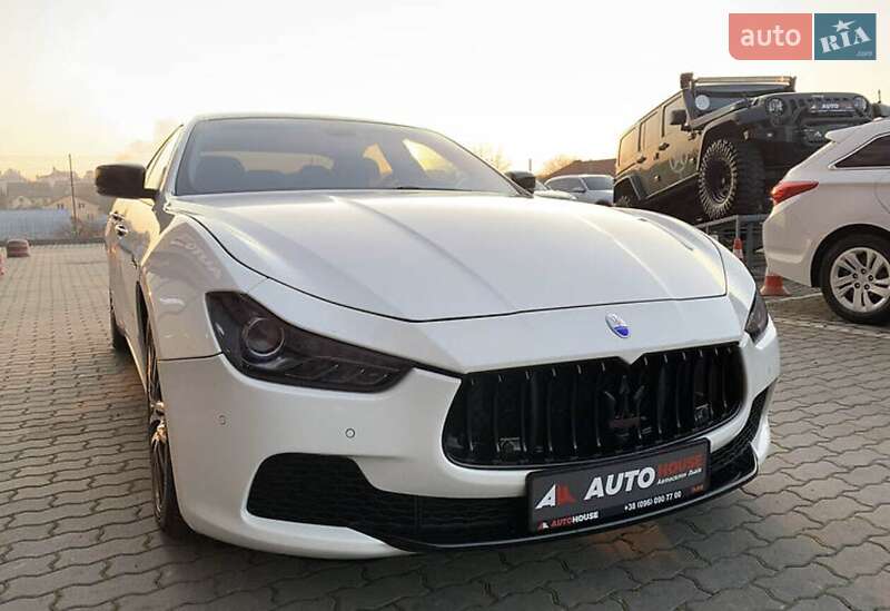 Седан Maserati Ghibli 2014 в Львові