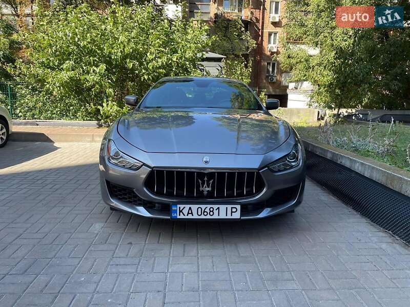 Седан Maserati Ghibli 2015 в Киеве фото 13 Седан Maserati Ghibli 2015 в Киеве