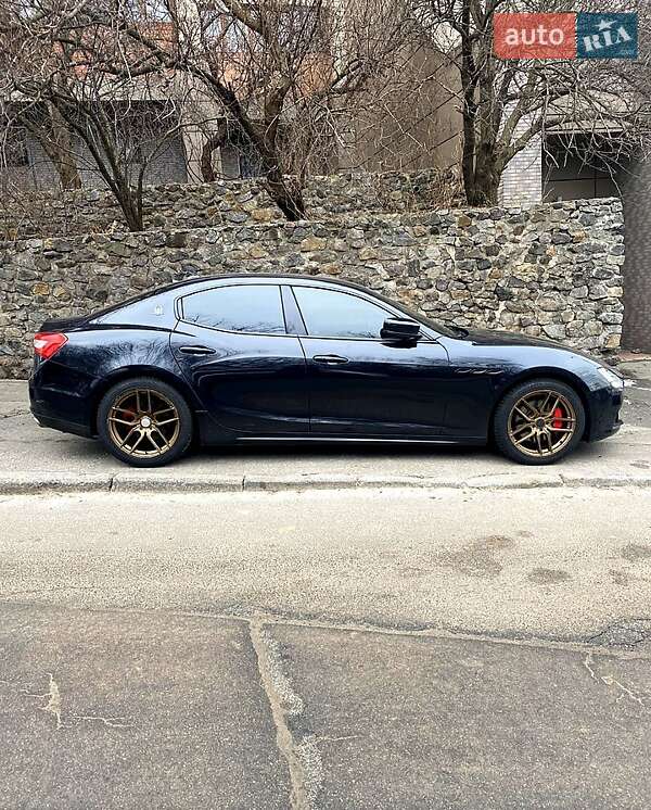 Седан Maserati Ghibli 2014 в Киеве