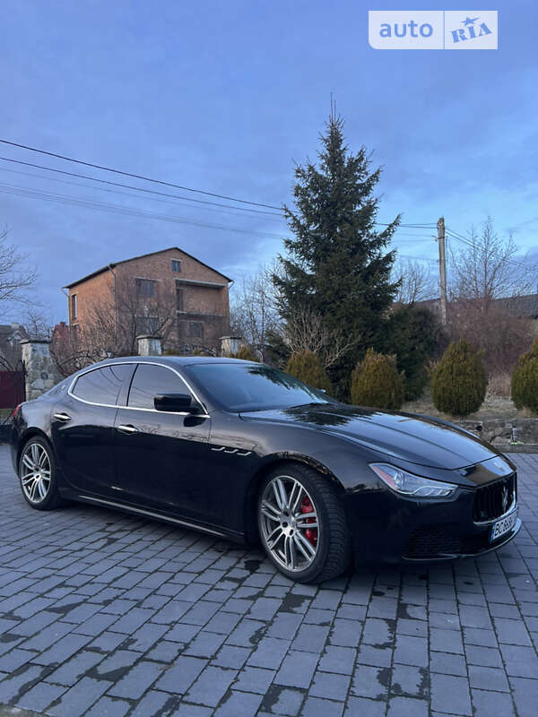 Седан Maserati Ghibli 2015 в Львові