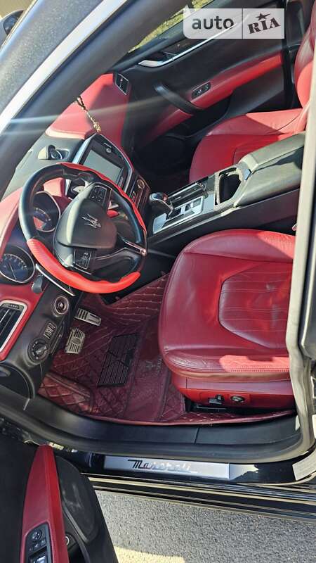 Седан Maserati Ghibli 2014 в Тальному