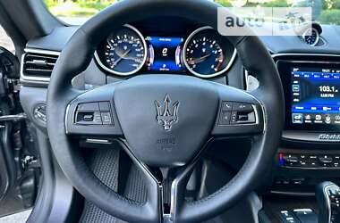 Седан Maserati Ghibli 2017 в Киеве