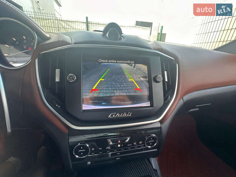 Седан Maserati Ghibli 2014 в Львові