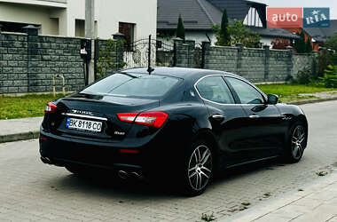 Седан Maserati Ghibli 2014 в Рівному