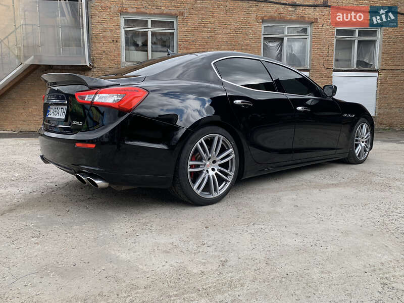 Седан Maserati Ghibli 2014 в Львові