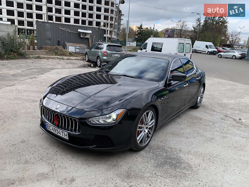 Седан Maserati Ghibli 2014 в Львові