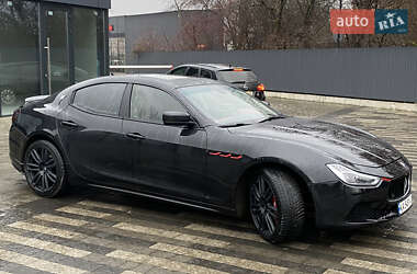 Седан Maserati Ghibli 2014 в Ужгороде