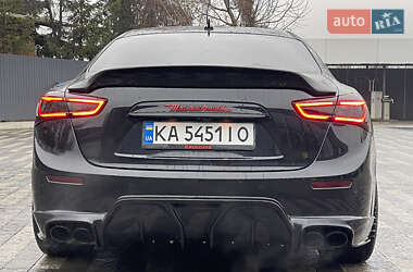 Седан Maserati Ghibli 2014 в Ужгороде