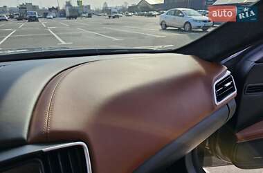 Седан Maserati Ghibli 2016 в 