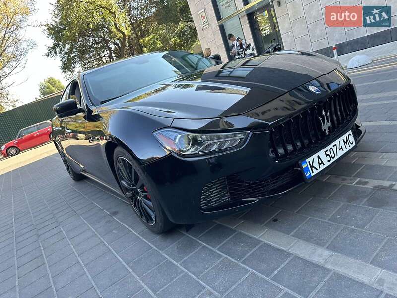 Седан Maserati Ghibli 2016 в Киеве