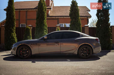 Седан Maserati Ghibli 2014 в 