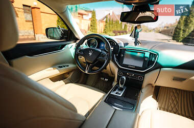 Седан Maserati Ghibli 2014 в 
