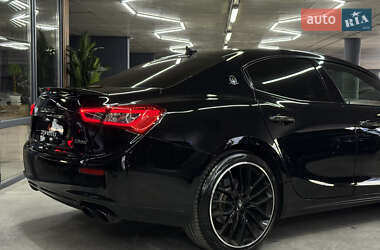 Седан Maserati Ghibli 2014 в 