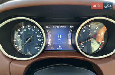 Седан Maserati Ghibli 2014 в 