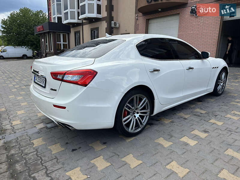 Седан Maserati Ghibli 2017 в Умані