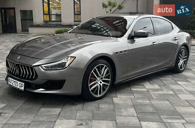 Седан Maserati Ghibli 2013 в Киеве