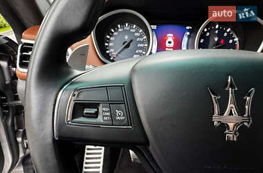 Седан Maserati Ghibli 2013 в 