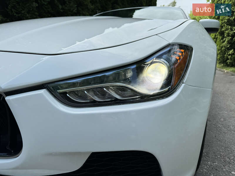 Седан Maserati Ghibli 2014 в Рівному