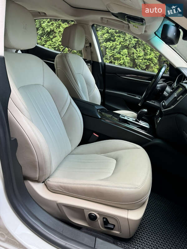 Седан Maserati Ghibli 2014 в Рівному