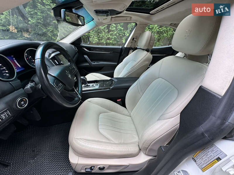 Седан Maserati Ghibli 2014 в Рівному
