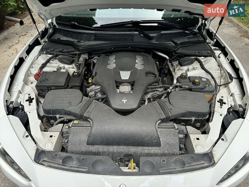 Седан Maserati Ghibli 2014 в Рівному