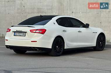 Седан Maserati Ghibli 2015 в 