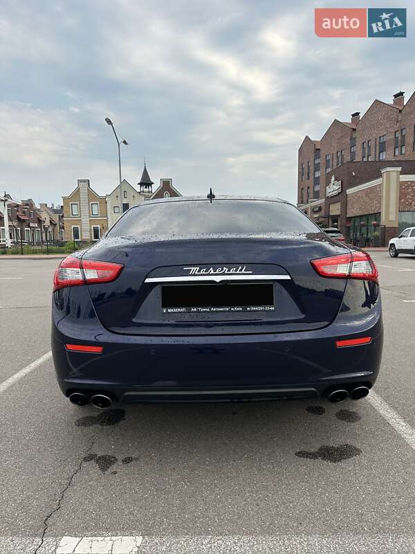 Седан Maserati Ghibli 2015 в Киеве
