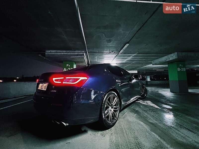 Седан Maserati Ghibli 2015 в Киеве
